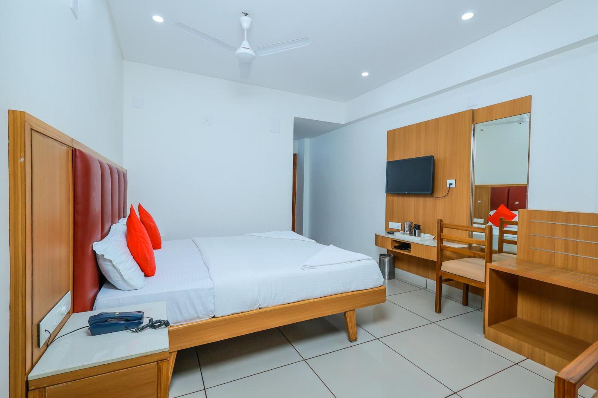 Hotel Janardana Udupi Ngoại thất bức ảnh